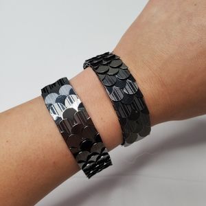 Dark grey/metal wristlets